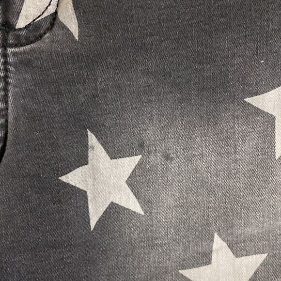 Rock & Republic- Black star shots- mid rise- Size 8 - Picture 4 of 8